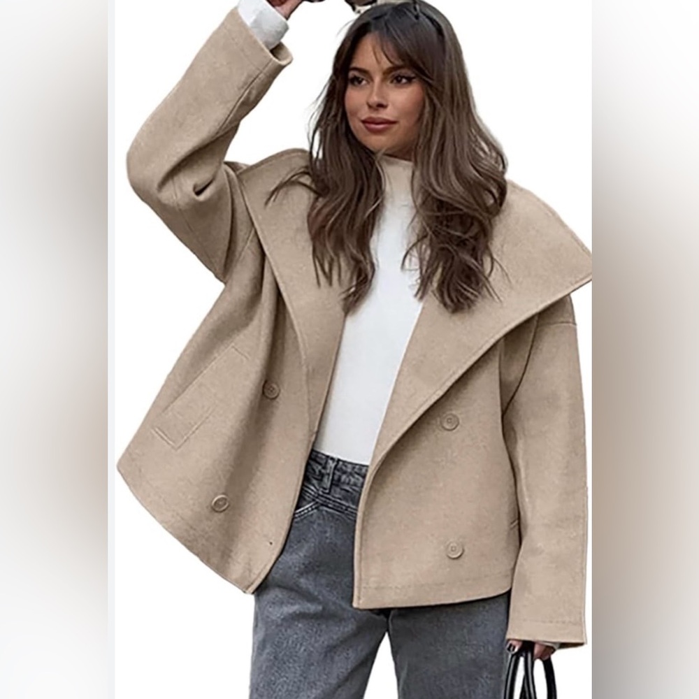 Chartou NWT Size L Oversized Wool Blend Short Coat Beige Jacket